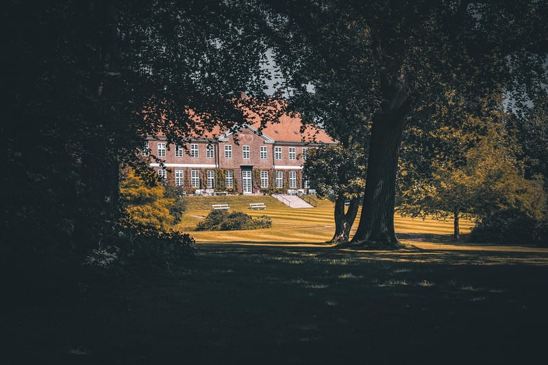Historic Mansion Getaways